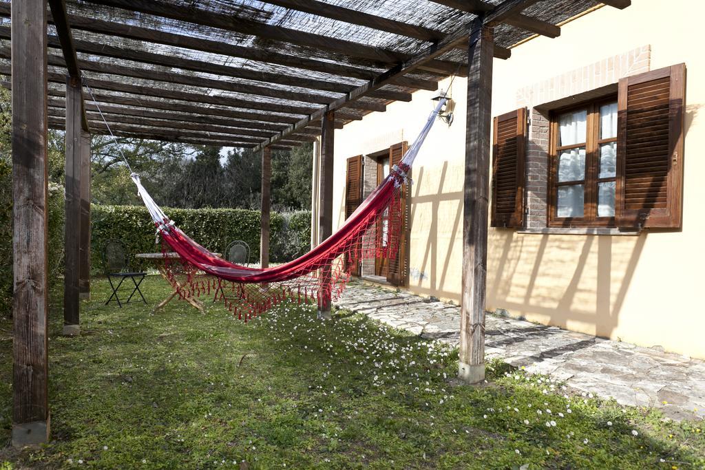 Casale Pundarika Pension Riparbella Buitenkant foto