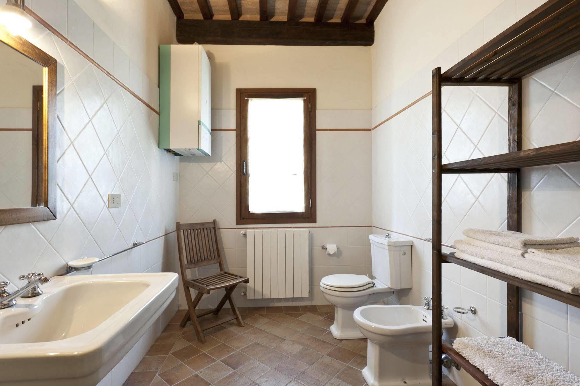 Casale Pundarika Pension Riparbella Buitenkant foto