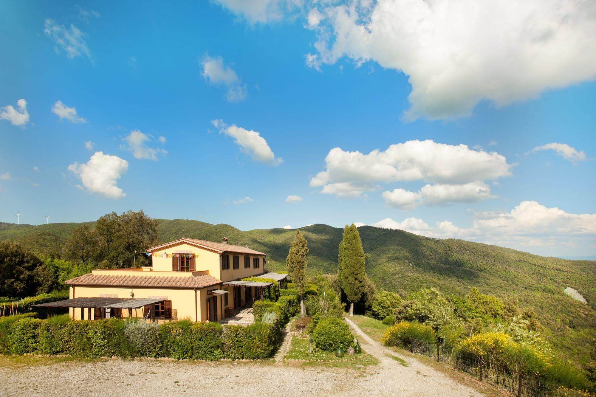 Casale Pundarika Pension Riparbella Buitenkant foto