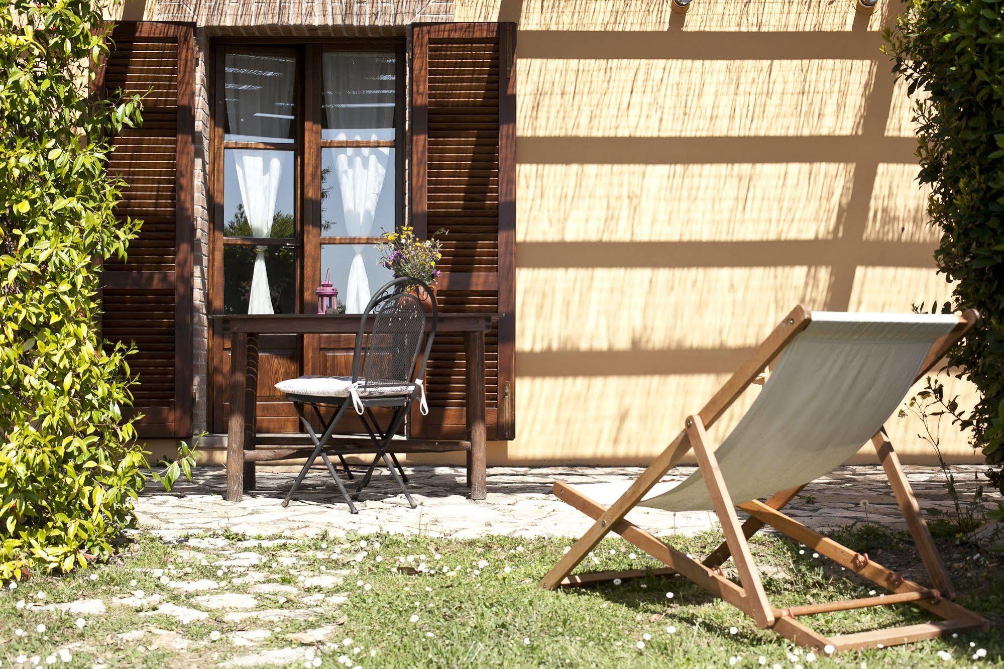 Casale Pundarika Pension Riparbella Buitenkant foto