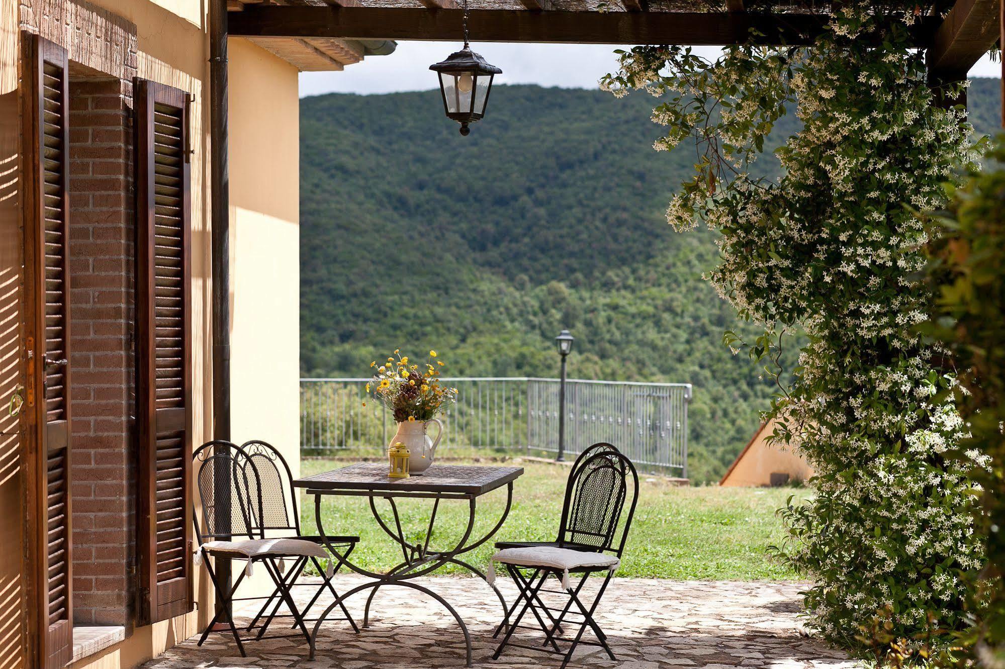 Casale Pundarika Pension Riparbella Buitenkant foto